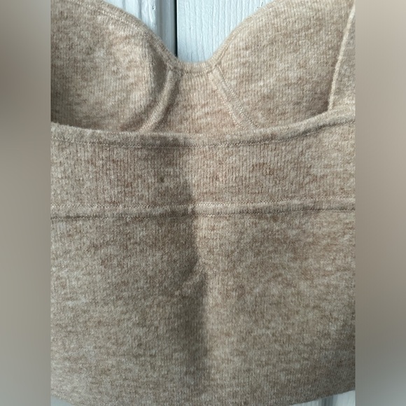 Aritzia Wilfred Cashmere Sicily Sweater Tank in Heather Light Oatmeal - Picture 6 of 9